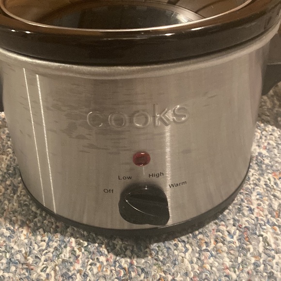 Cooks 1.5qt Slow Cooker - Picture 2 of 2